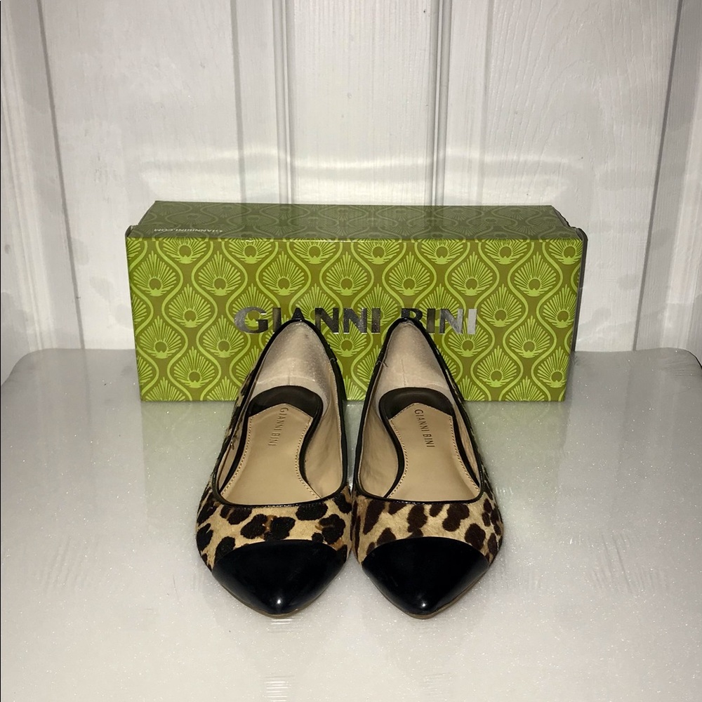 Gianni Bini Women’s Flats